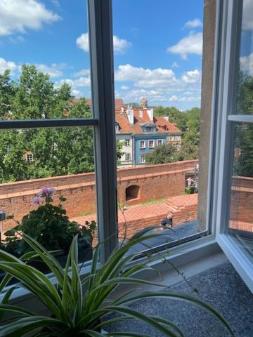 Krzywe Kolo 14-16-18 M7 Apartament Warszawa